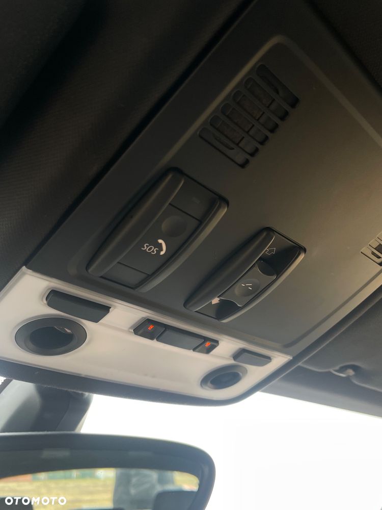 BMW Seria 1 118i - 13