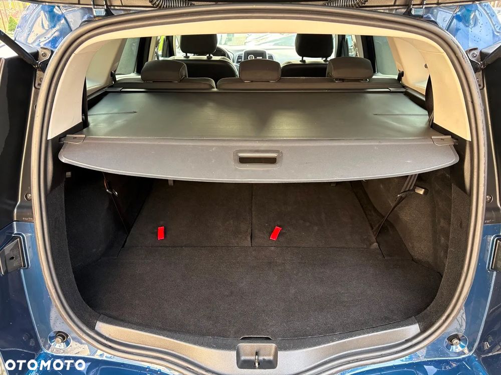 Renault Grand Scenic - 28