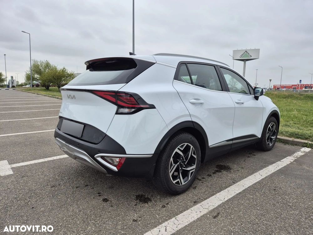 Kia Sportage 1.6 T-GDI MHEV 6MT 4x2 Urban - 4