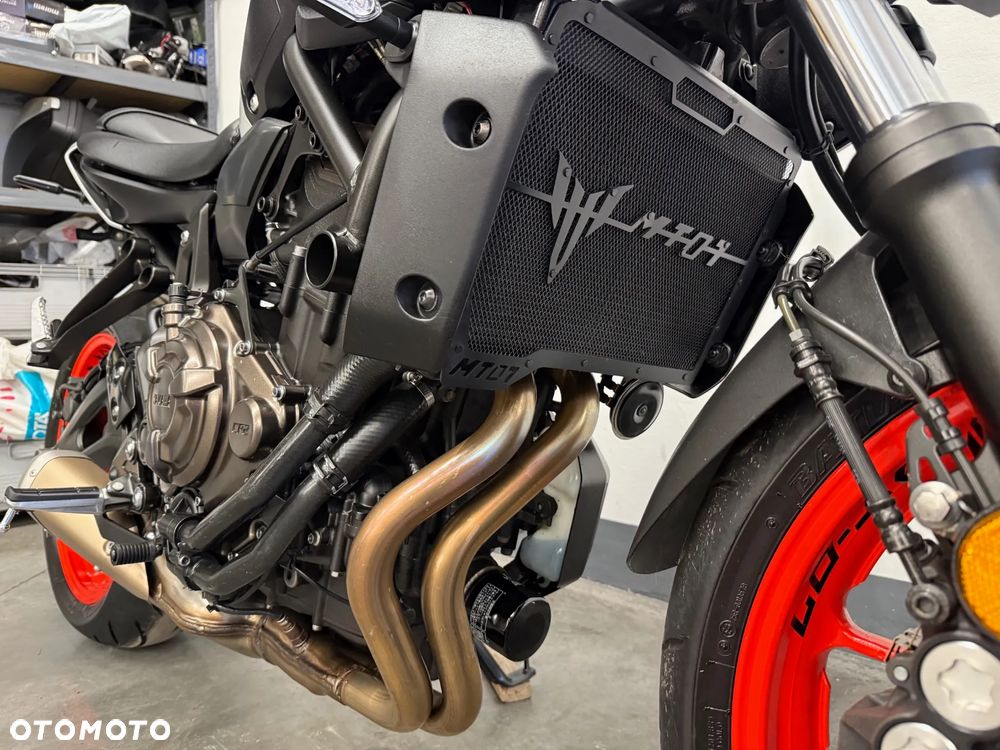 Yamaha MT - 19