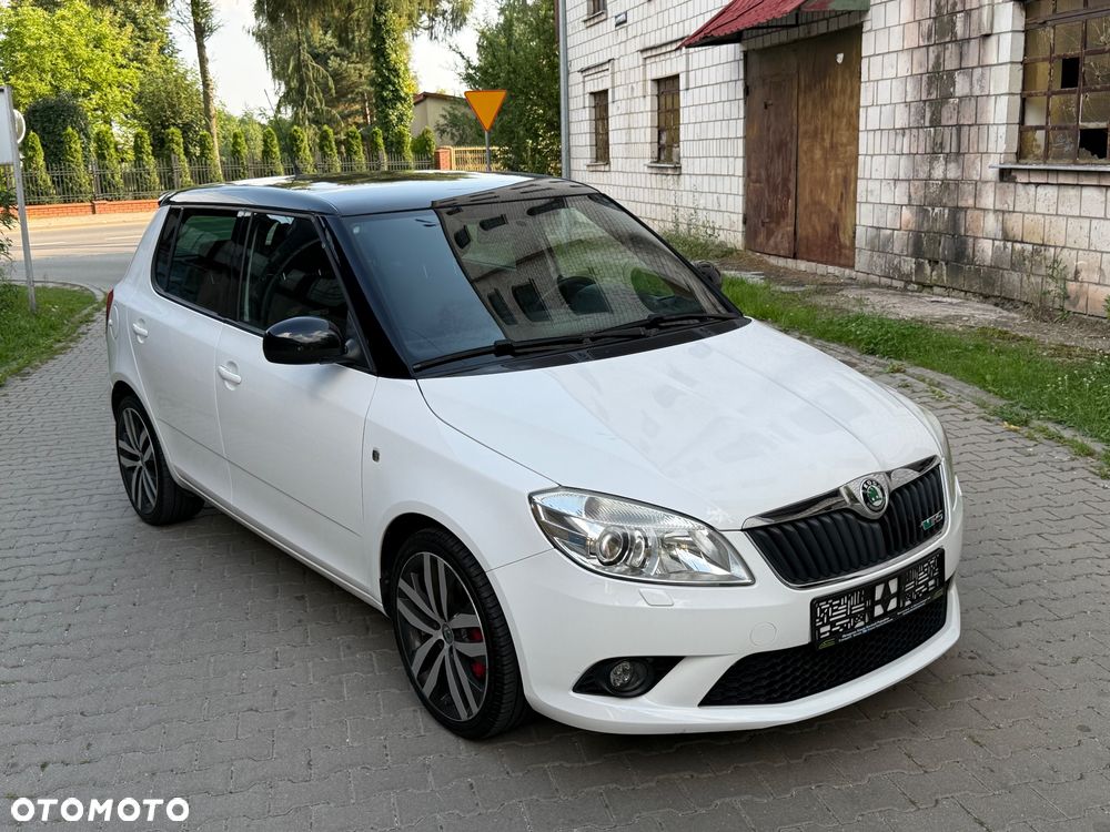 Skoda Fabia 1.4 TSI DSG RS - 3