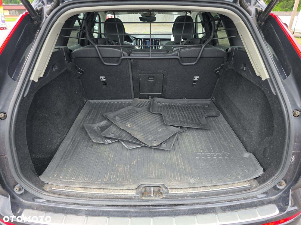 Volvo XC 60 B5 B AWD Inscription - 12