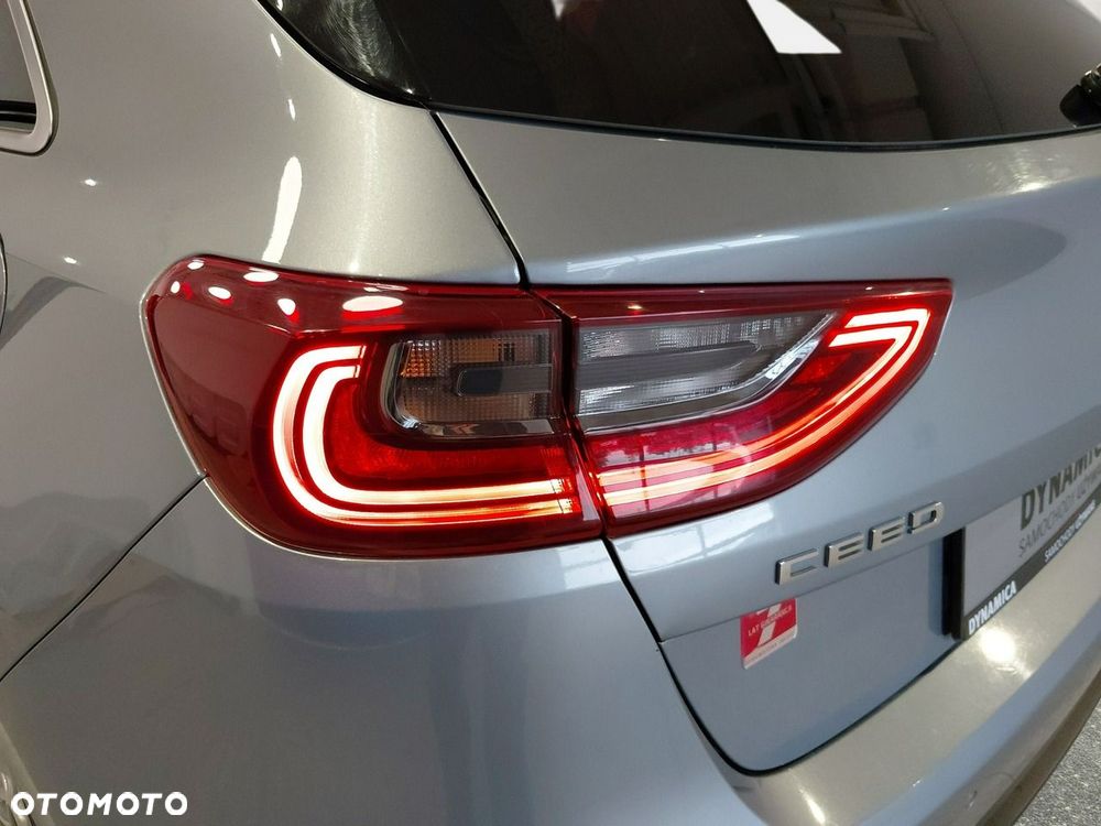 Kia Ceed 1.5 T-GDI M DCT - 11
