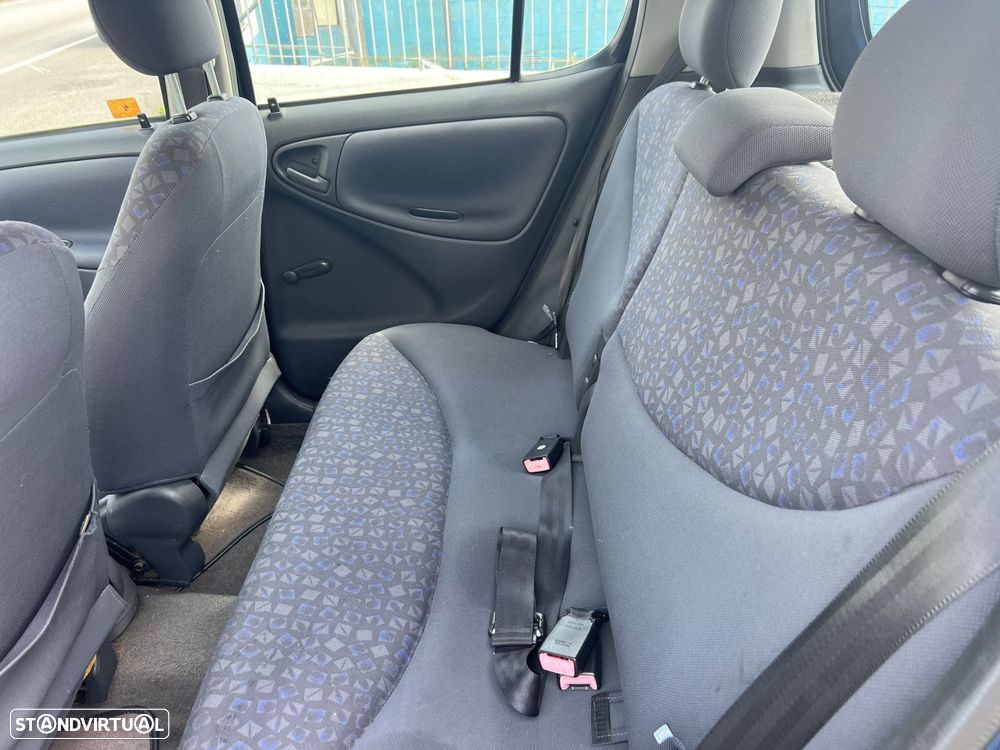Toyota Yaris 1.0 Luna ABS - 14