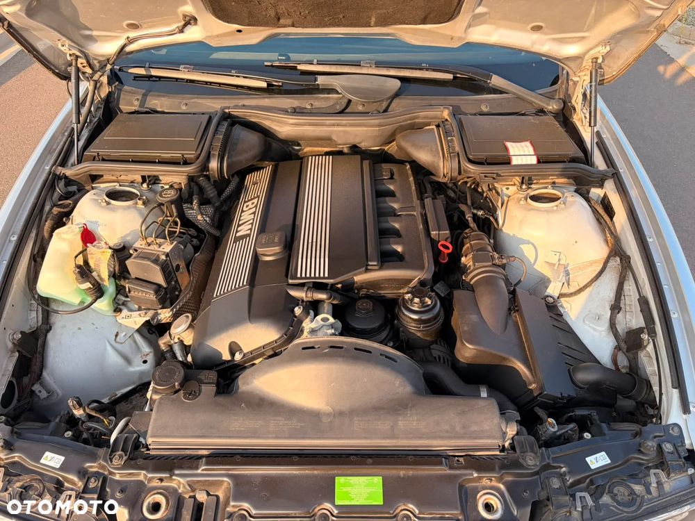 BMW Seria 5 - 16