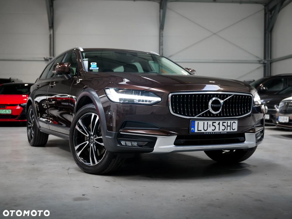 Volvo V90 Cross Country D4 AWD Pro - 12