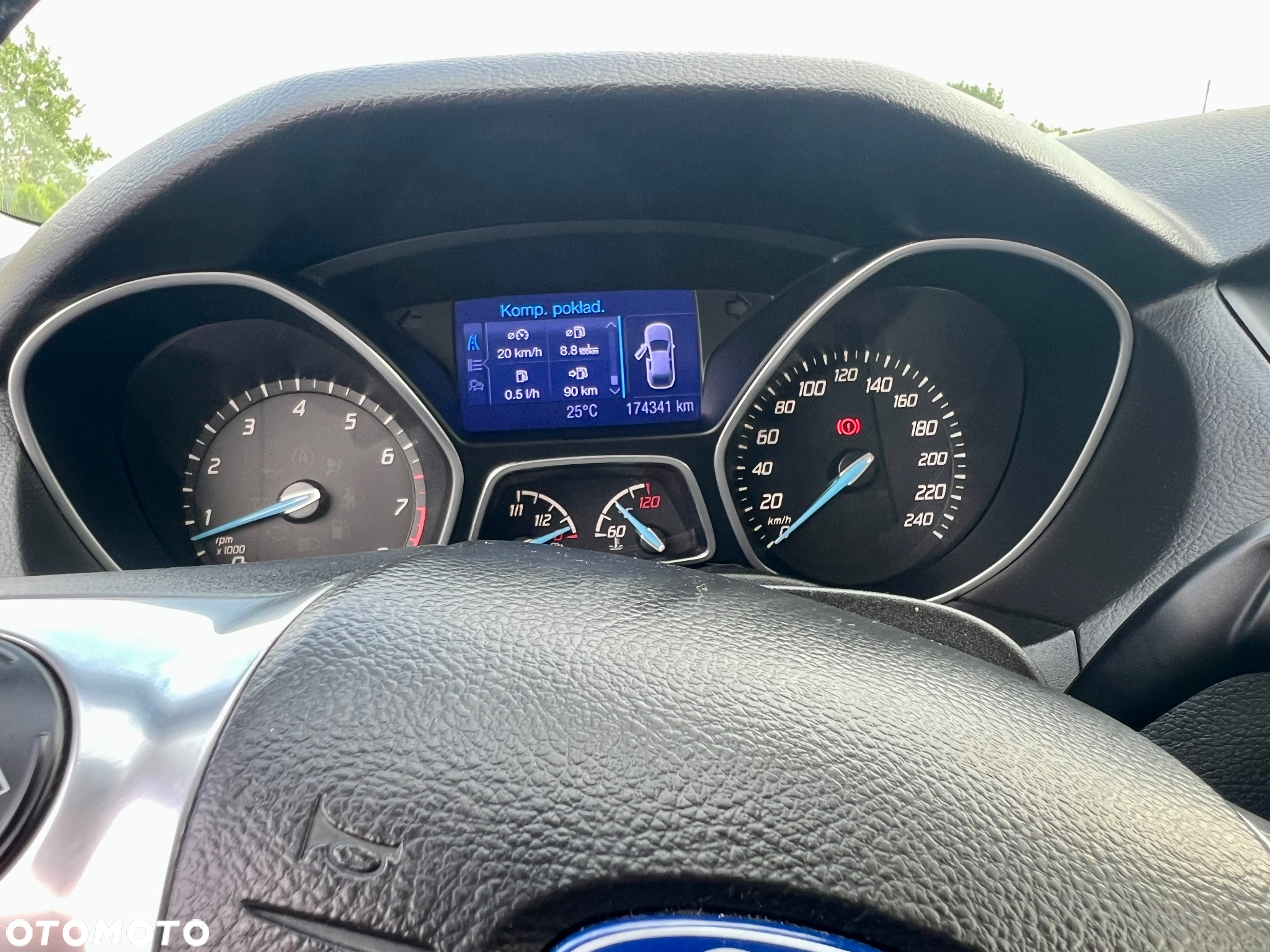 Ford Focus 1.0 EcoBoost Titanium - 10