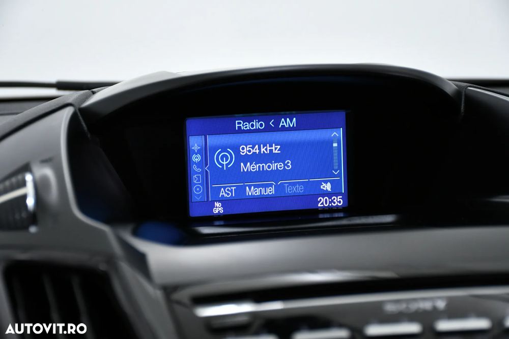 Ford Kuga 1.5 EcoBoost 2x4 SYNC - 17