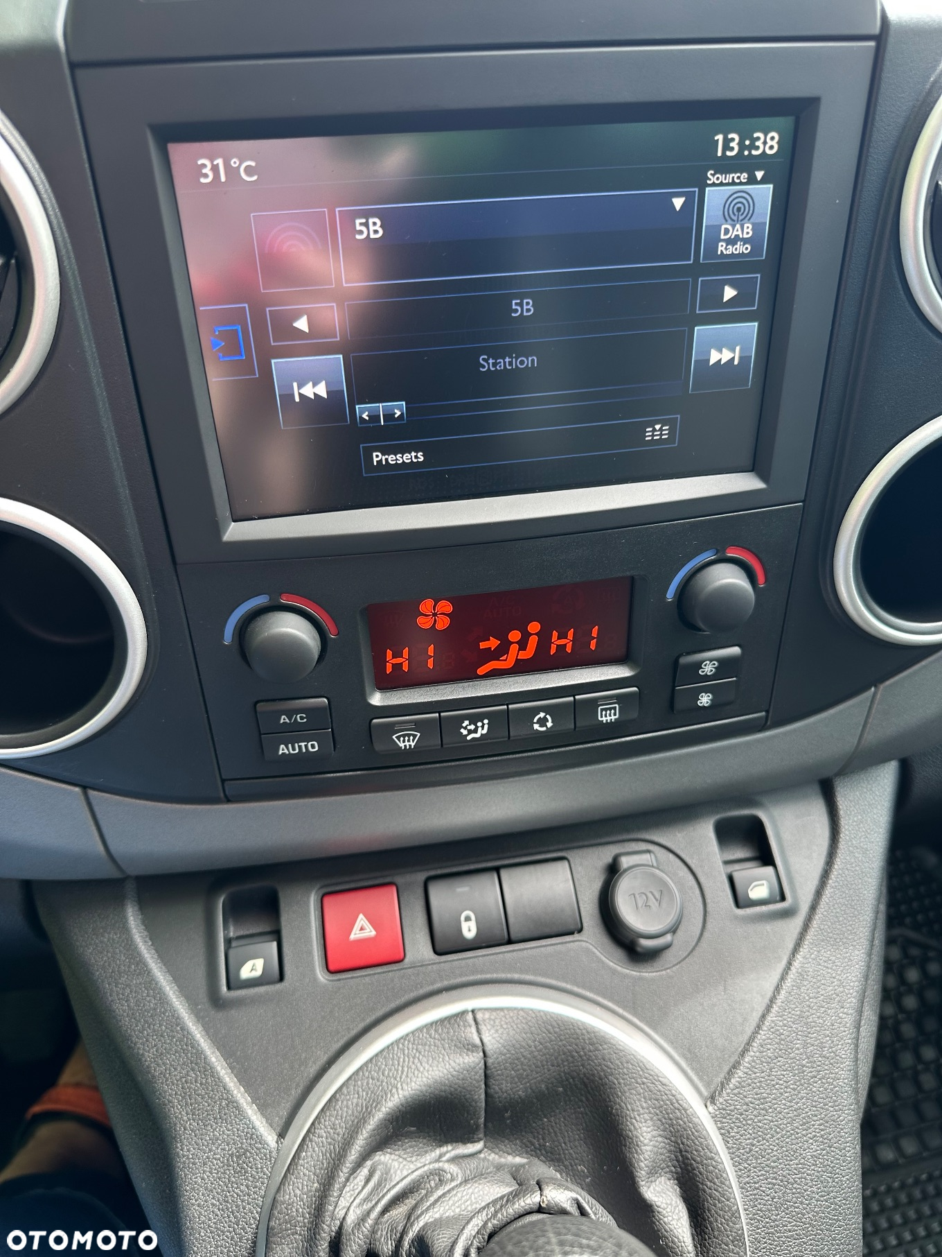 Peugeot Partner 1.6 BlueHDi Outdoor S&S - 10
