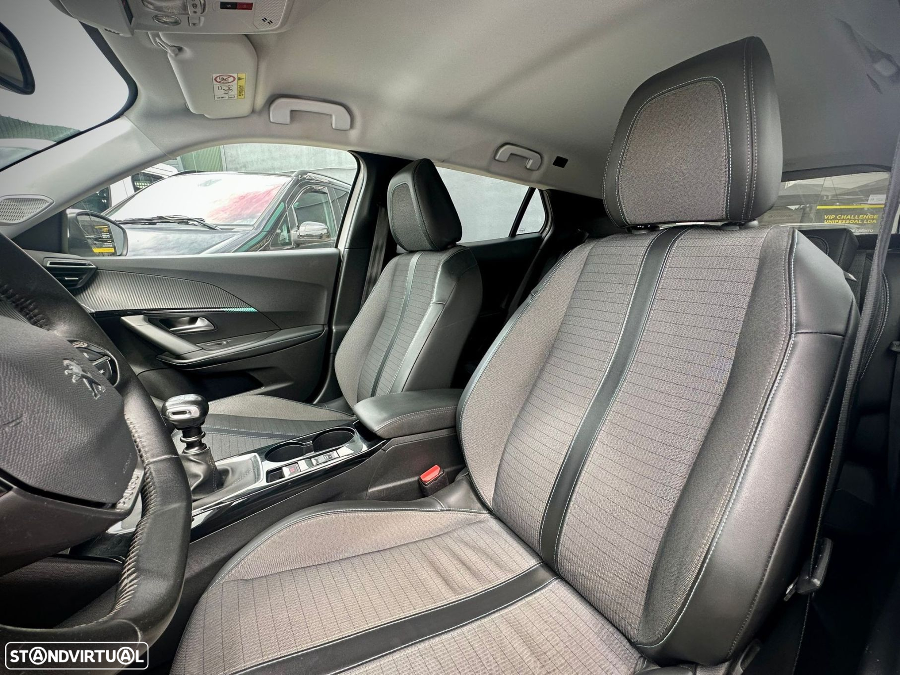 Peugeot 2008 1.5 BlueHDi Allure - 12