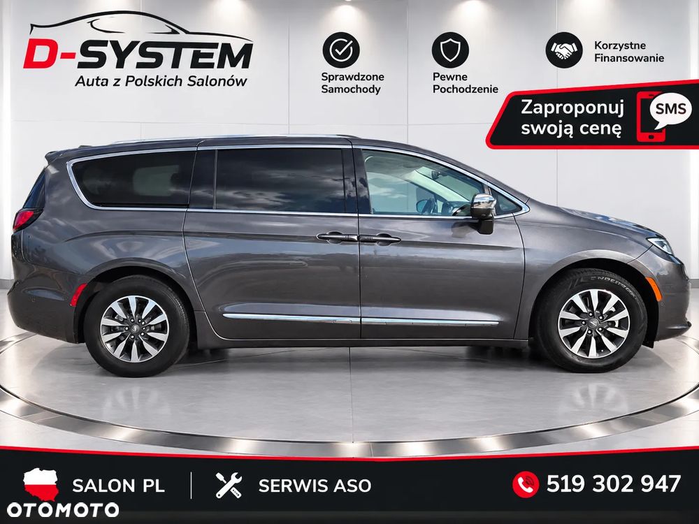 Chrysler Pacifica - 40
