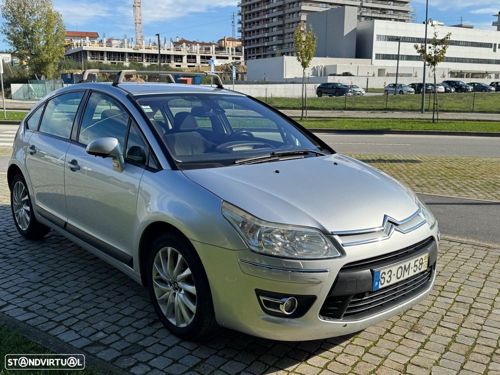 Citroën C4 Coupe HDi 110 FAP EGS6 Tendance - 2