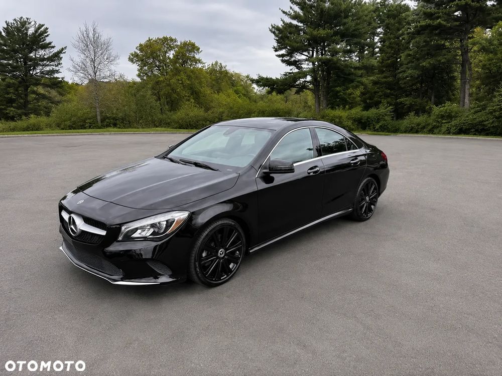 Mercedes-Benz CLA 250 4Matic 7G-DCT AMG Line - 2