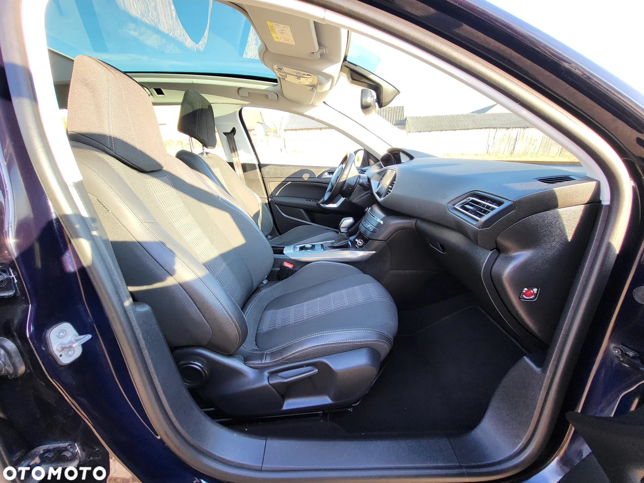 Peugeot 308 BlueHDi FAP 120 EAT6 Stop & Start Allure - 21