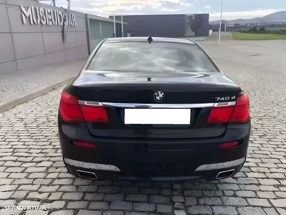 BMW 740 d Pack M - 9