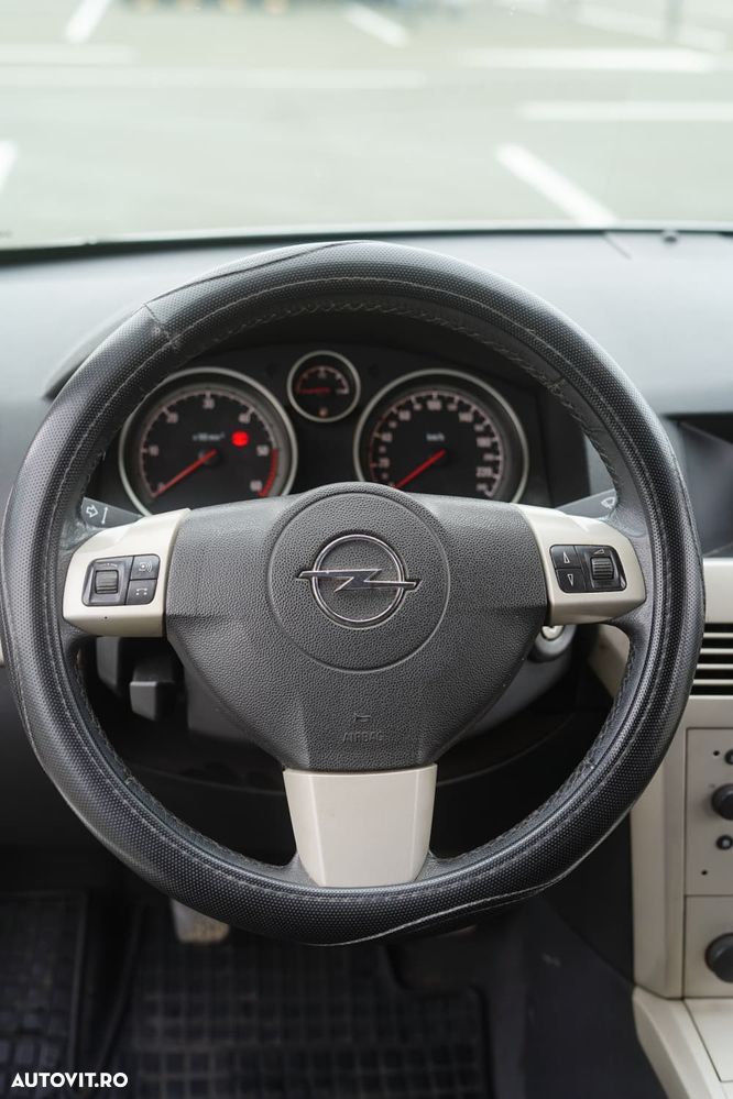 Opel Astra - 10