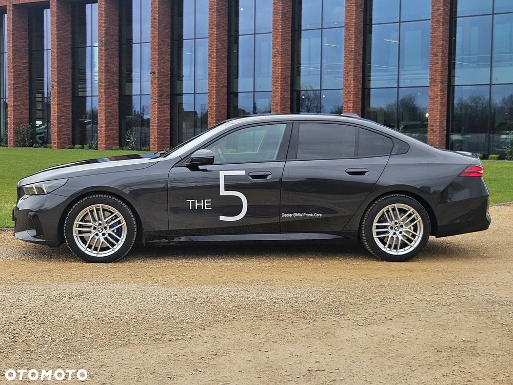 BMW Seria 5 540d xDrive mHEV M Sport - 4