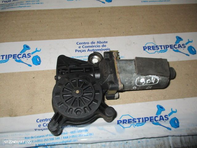 Motor Elevador Vidro 0130821670 MERCEDES W210 1995 FE MERCEDES W210 2016 FE MERCEDES SLK W170 1997 2.3I 195CV 2P CINZA F ESQ - 2