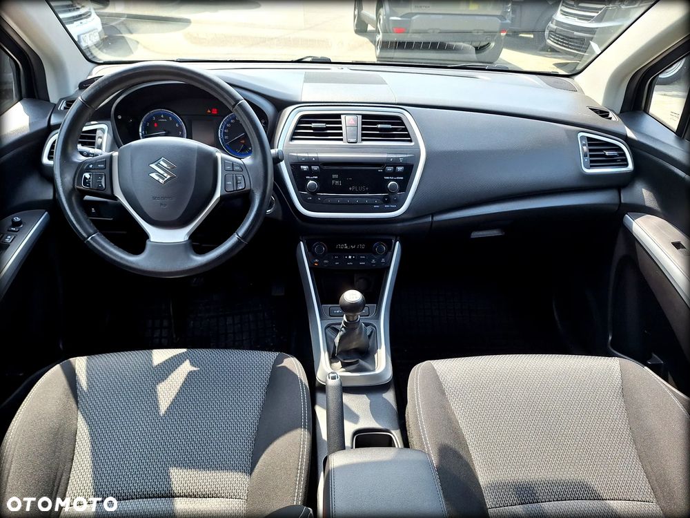 Suzuki SX4 S-Cross 1.6 Premium - 12