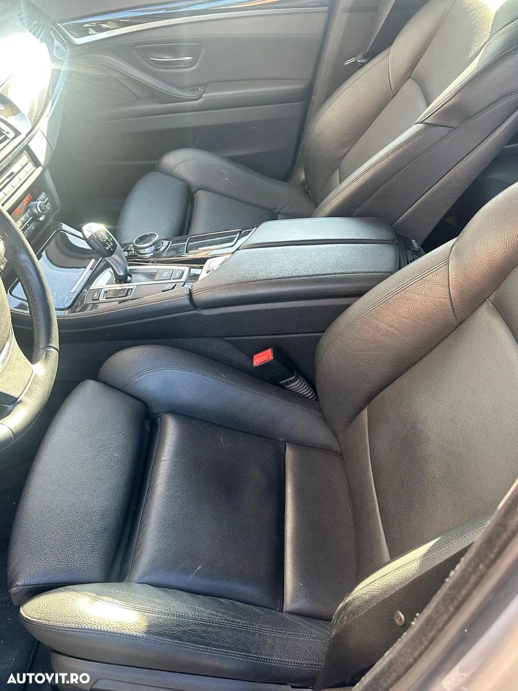 BMW Seria 5 525d Aut. - 11