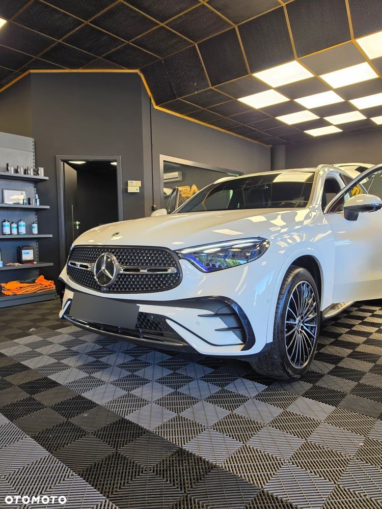 Mercedes-Benz GLC 300 mHEV 4-Matic AMG Line - 22
