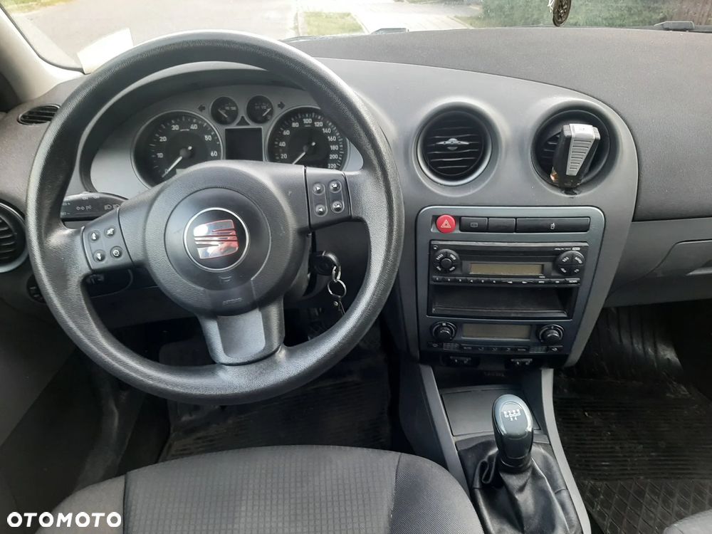 Seat Ibiza 1.4 16V Passion - 4