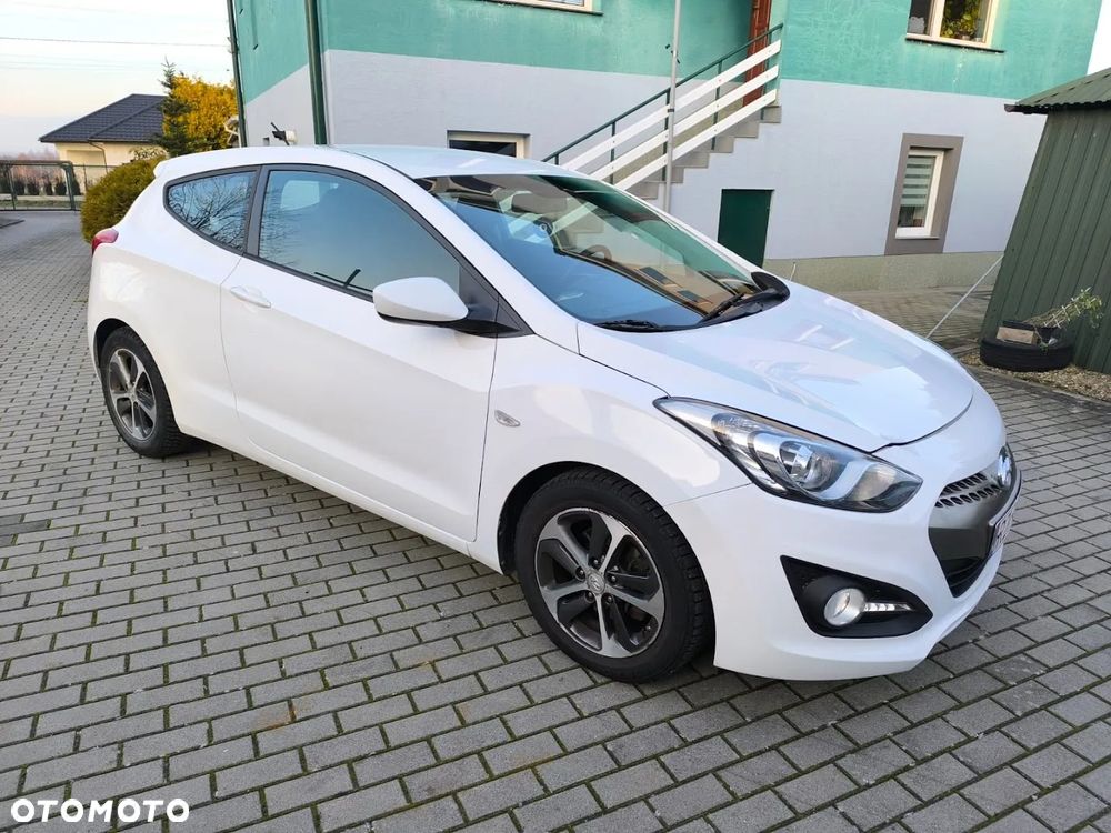Hyundai i30 1.6 CRDi Comfort DCT - 1