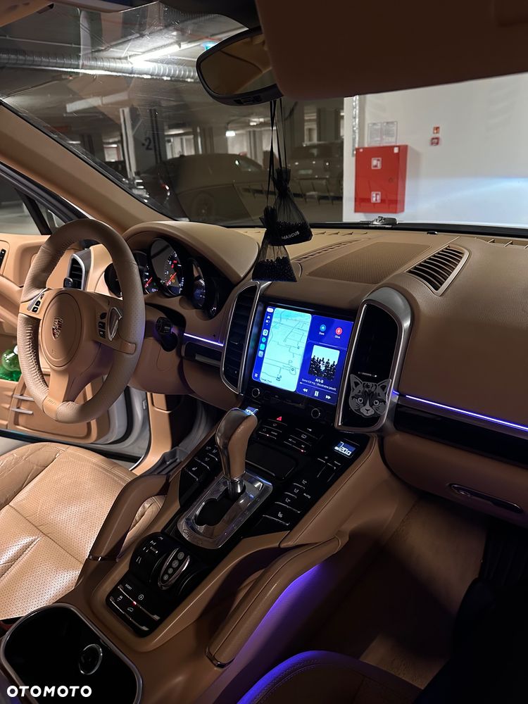 Porsche Cayenne Platinum Edition - 38