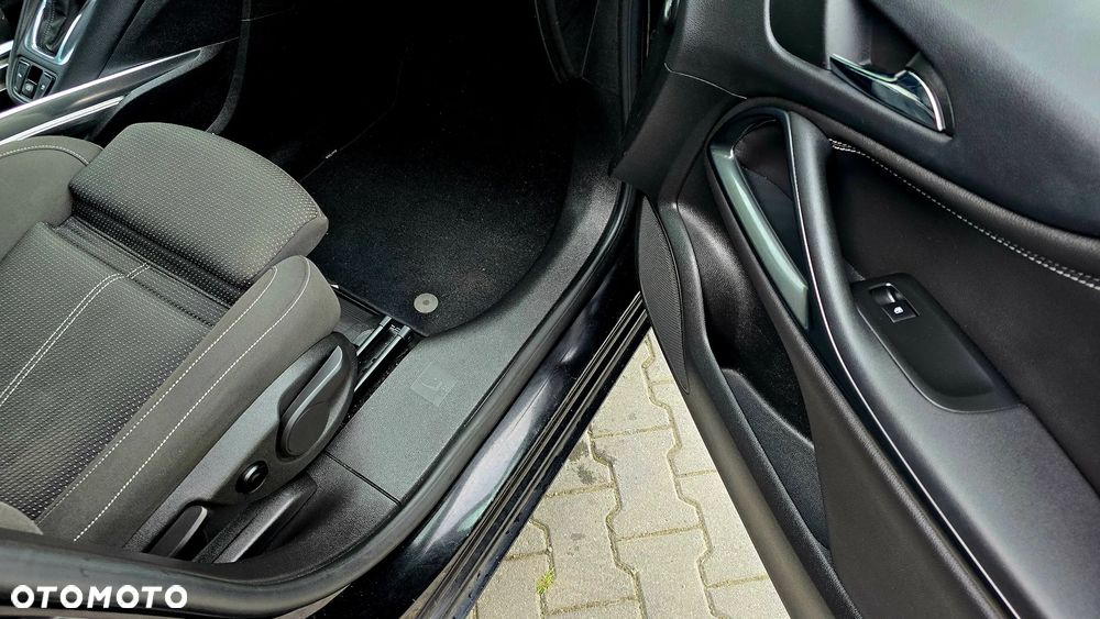 Opel Zafira Tourer 1.6 SIDI Turbo Innovation - 15