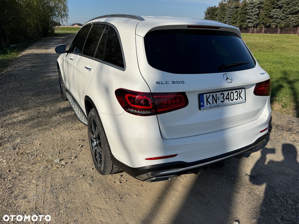 Mercedes-Benz GLC 300 4Matic 9G-TRONIC - 11