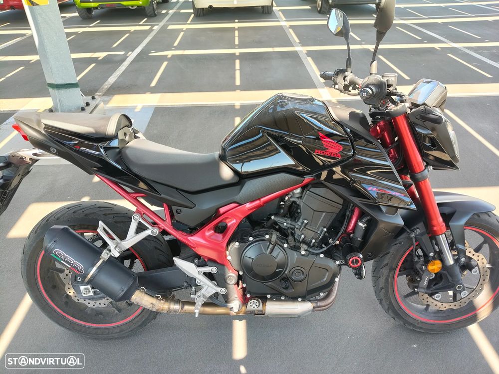 Honda Hornet CB750A - 1