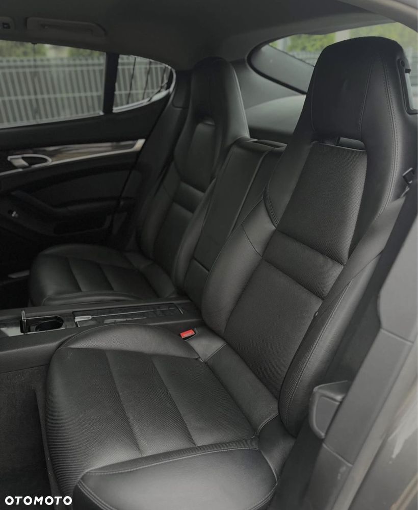 Porsche Panamera - 14