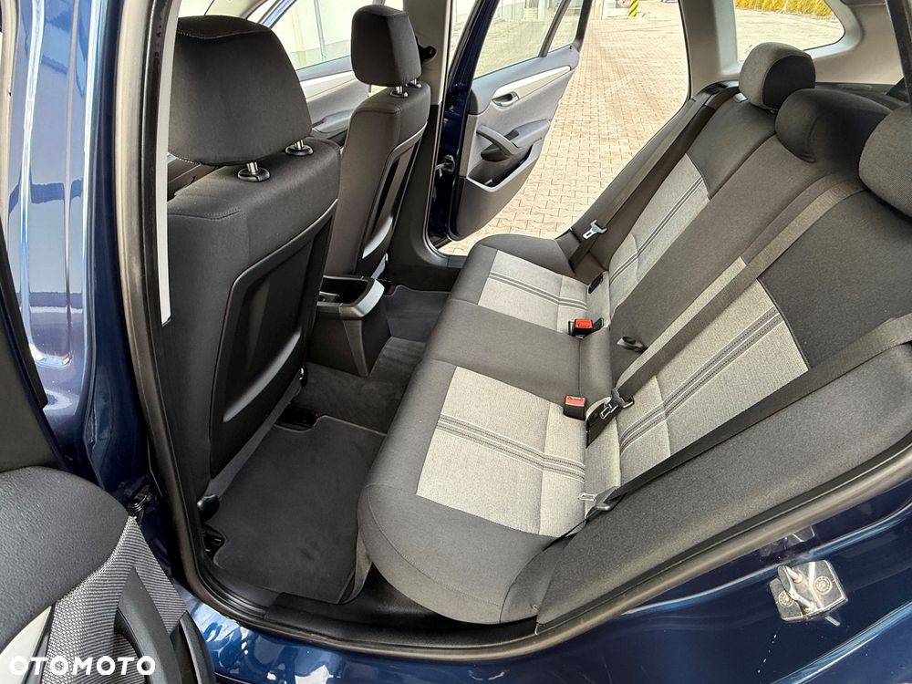 BMW X1 sDrive18i - 14