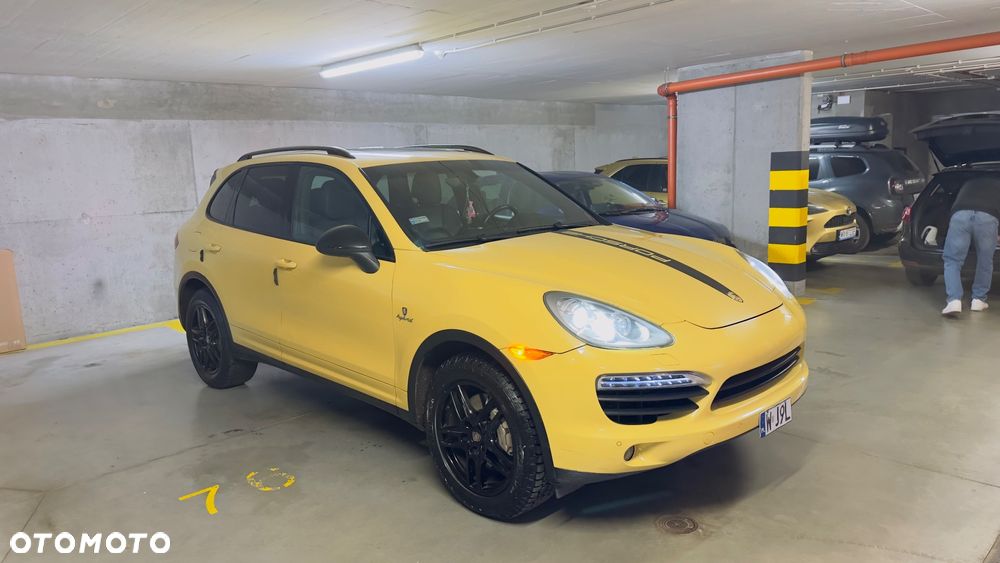 Porsche Cayenne - 2