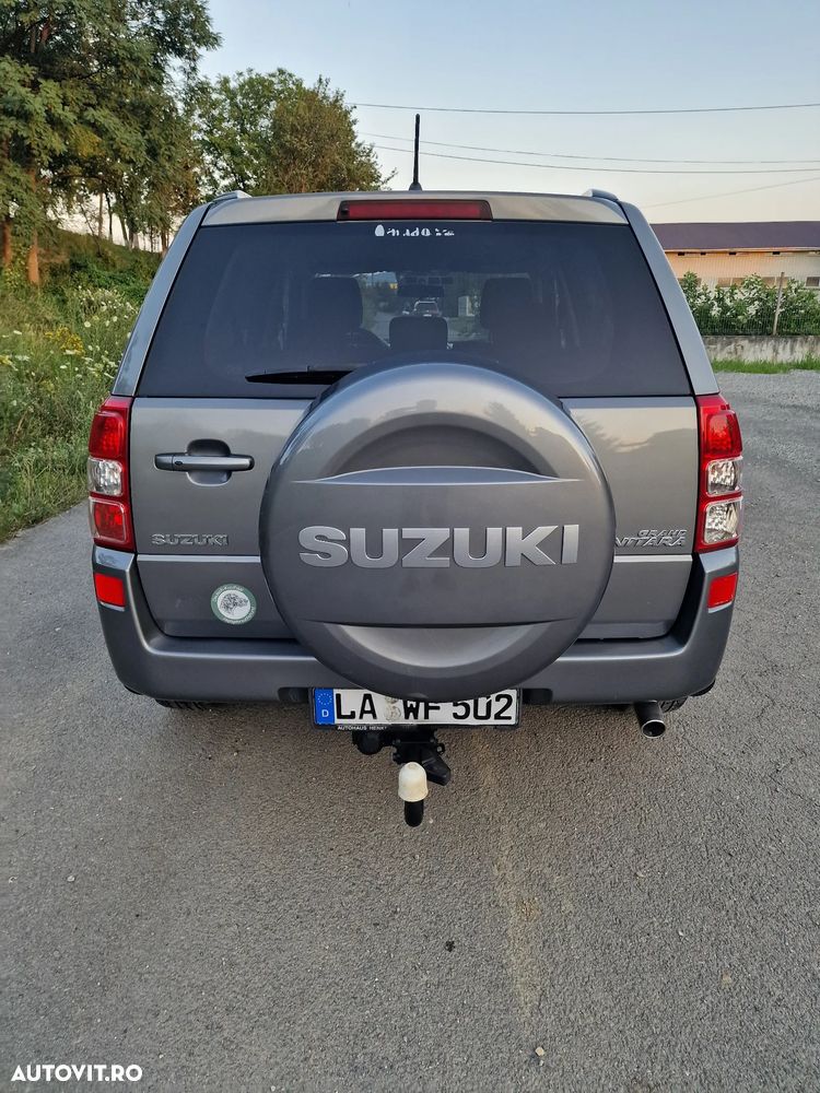 Suzuki Grand Vitara 1.9 DDiS Comfort DPF Family - 5