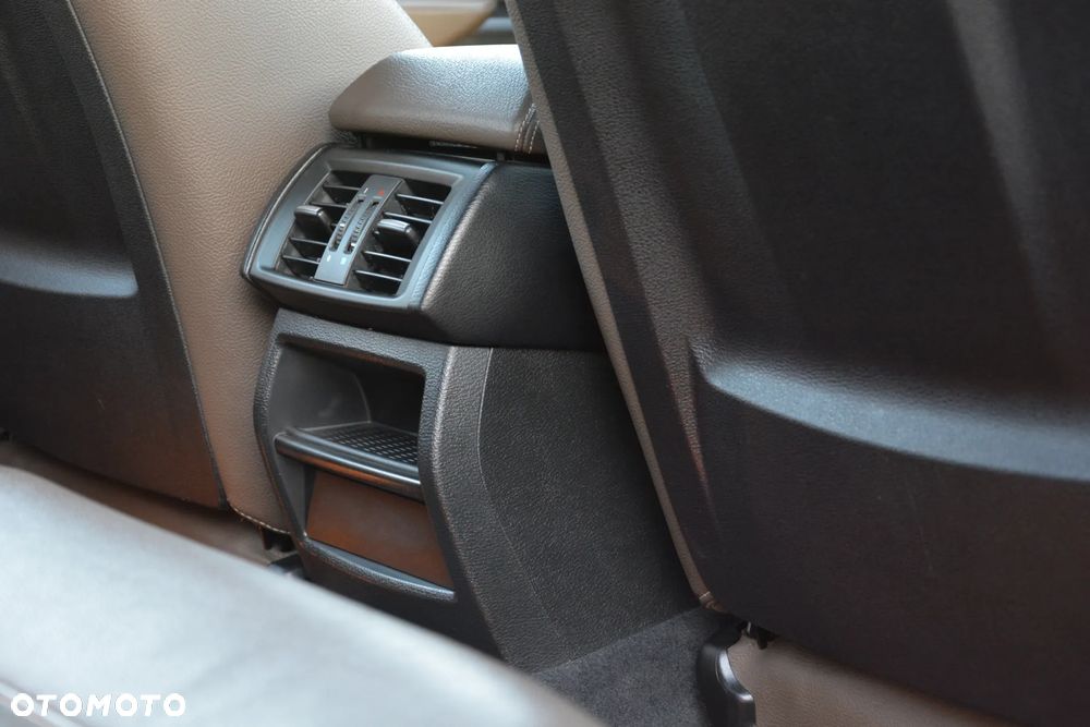 BMW X3 xDrive20d - 21