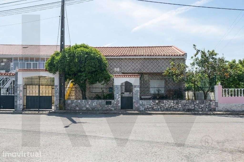 Moradia T3, lote de 345 m2 —  Bairro do Tazim, São Julião do Tojal – L - Grande imagem: 3/19