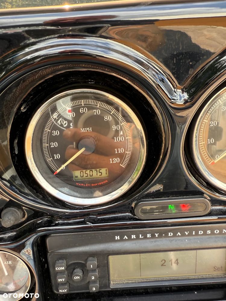 Harley-Davidson FLH Electra Glide - 10