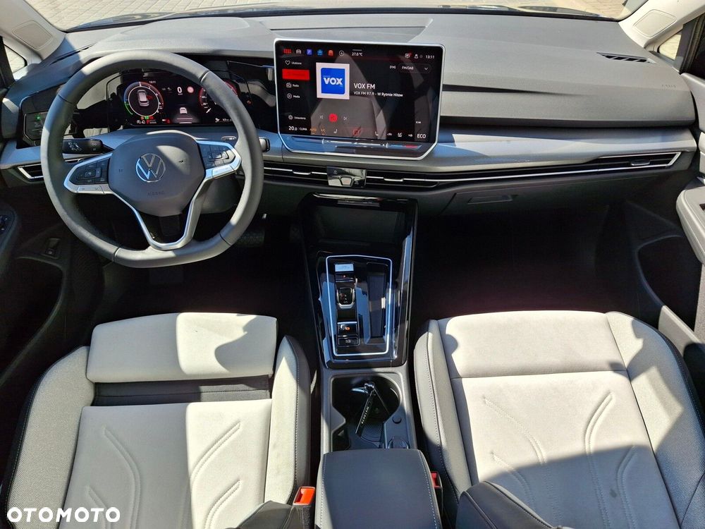 Volkswagen Golf - 21