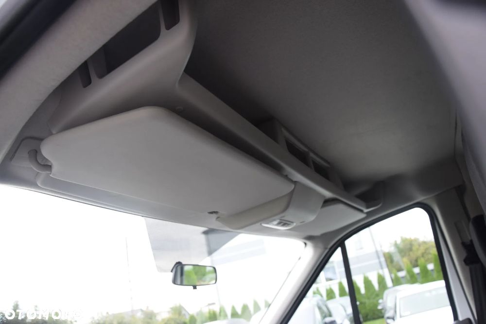 Ford Transit - 28