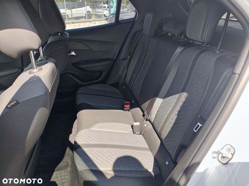 Peugeot 2008 1.2 PureTech Allure S&S EAT8 - 10