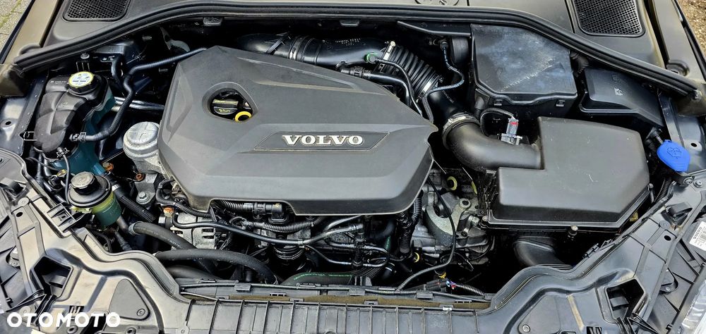 Volvo V60 T3 Summum - 33
