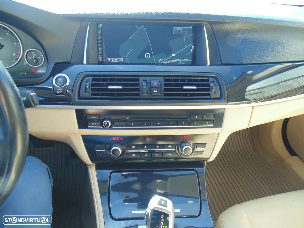 BMW 520 d Line Luxury Auto - 29
