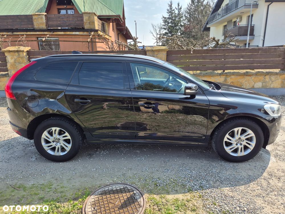 Volvo XC 60 D3 Momentum - 8