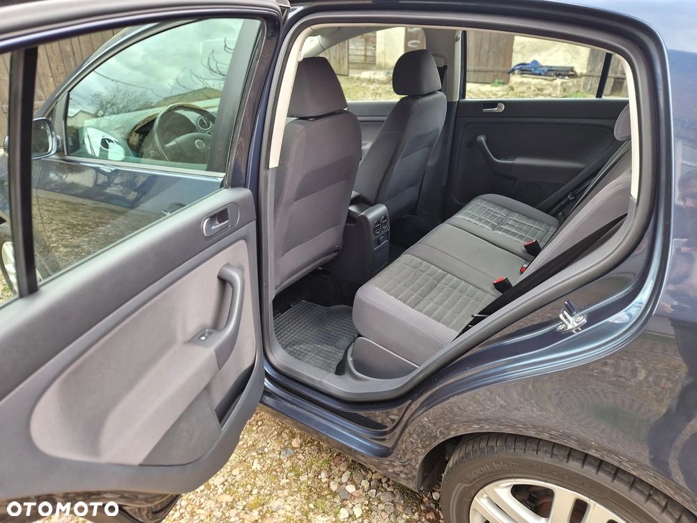 Volkswagen Golf Plus - 8