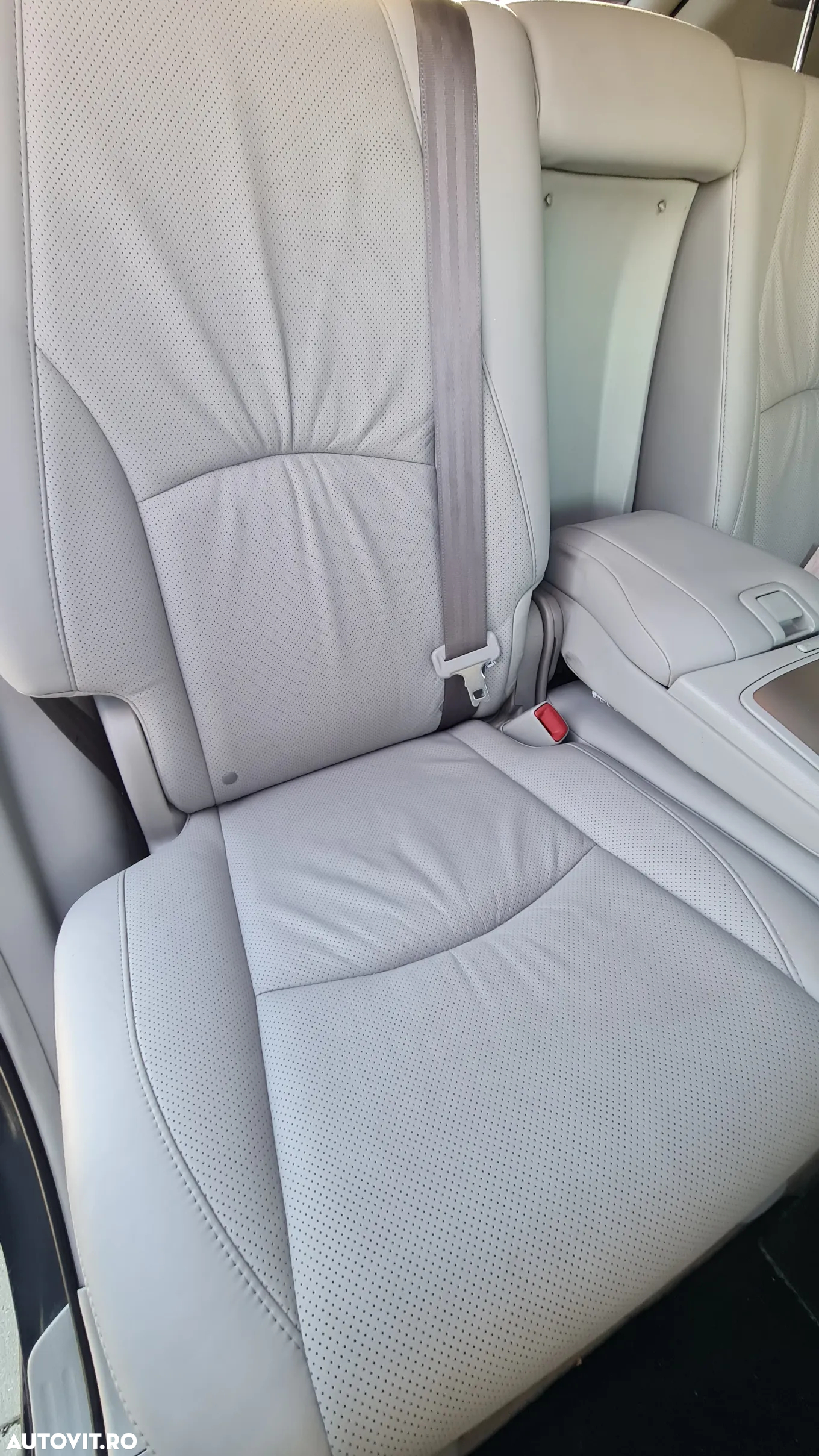 Lexus Seria RX 400h (hybrid) - 14