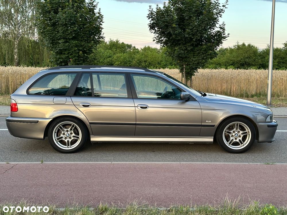 BMW Seria 5 520i Touring Edition Sport - 6