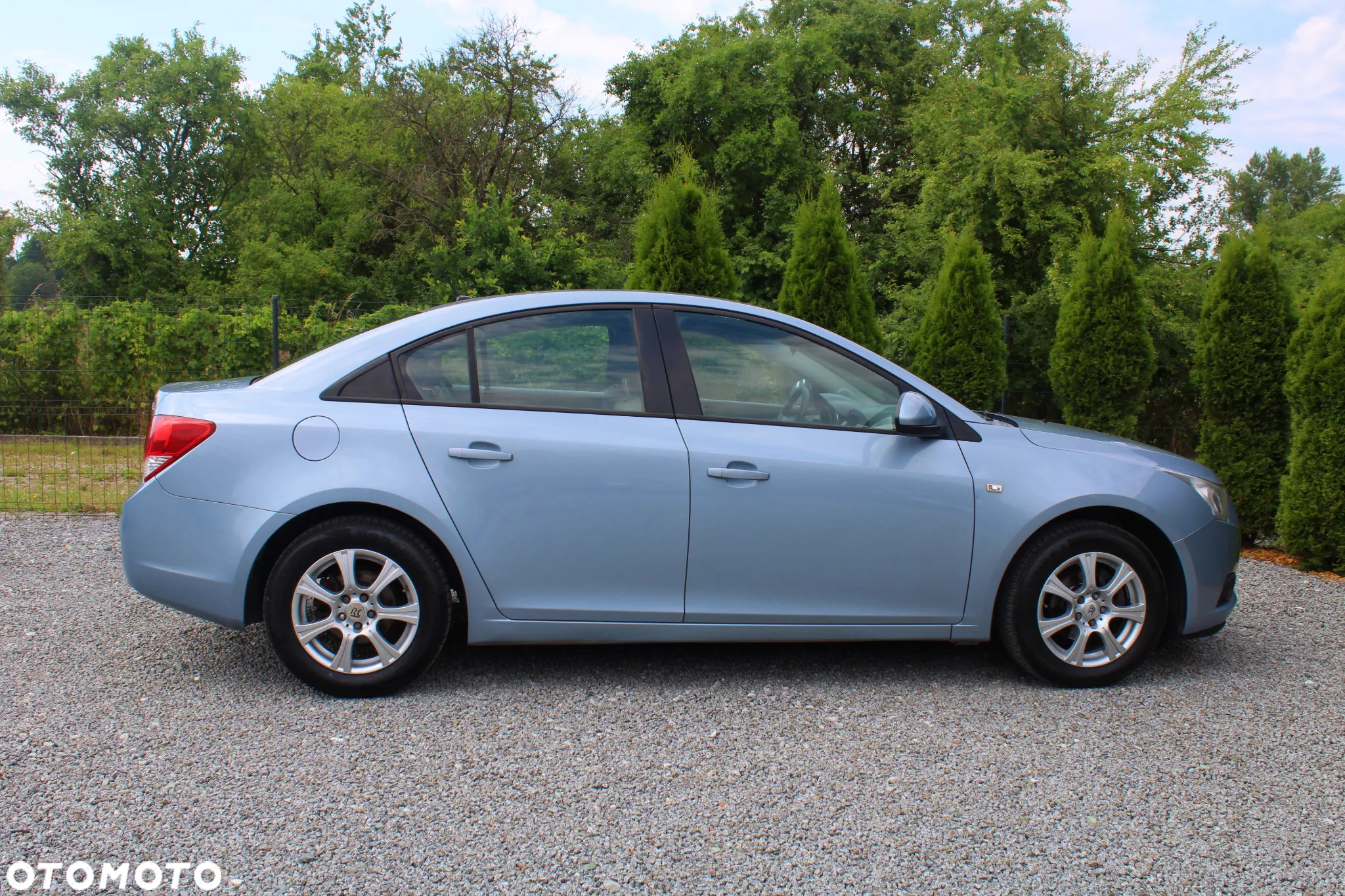 Chevrolet Cruze 1.6 LS - 19
