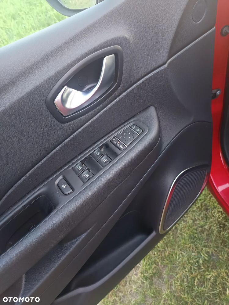 Renault Captur 1.5 dCi Energy Night&Day - 13