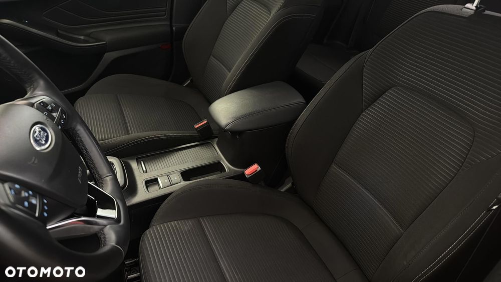 Ford Focus 1.0 EcoBoost mHEV Titanium X - 11